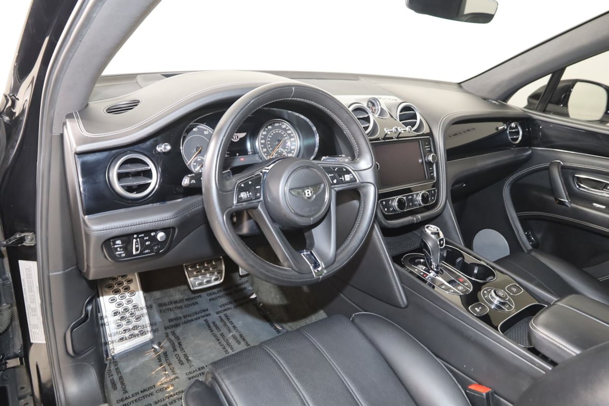 Used 2018 Bentley Bentayga AWD/4WD image 36