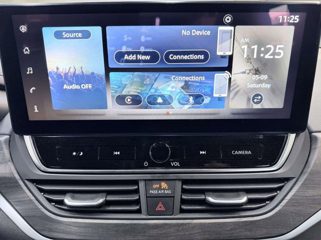 Used 2025 Nissan Altima 2.5 SV w/ SV Premium Package FWD image 16
