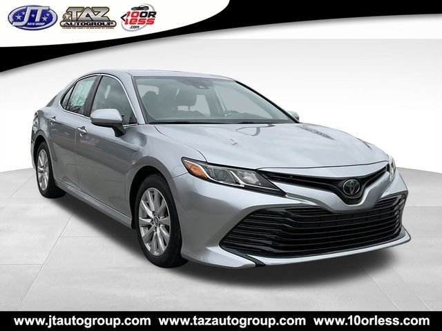 Used 2019 Toyota Camry LE FWD image 1