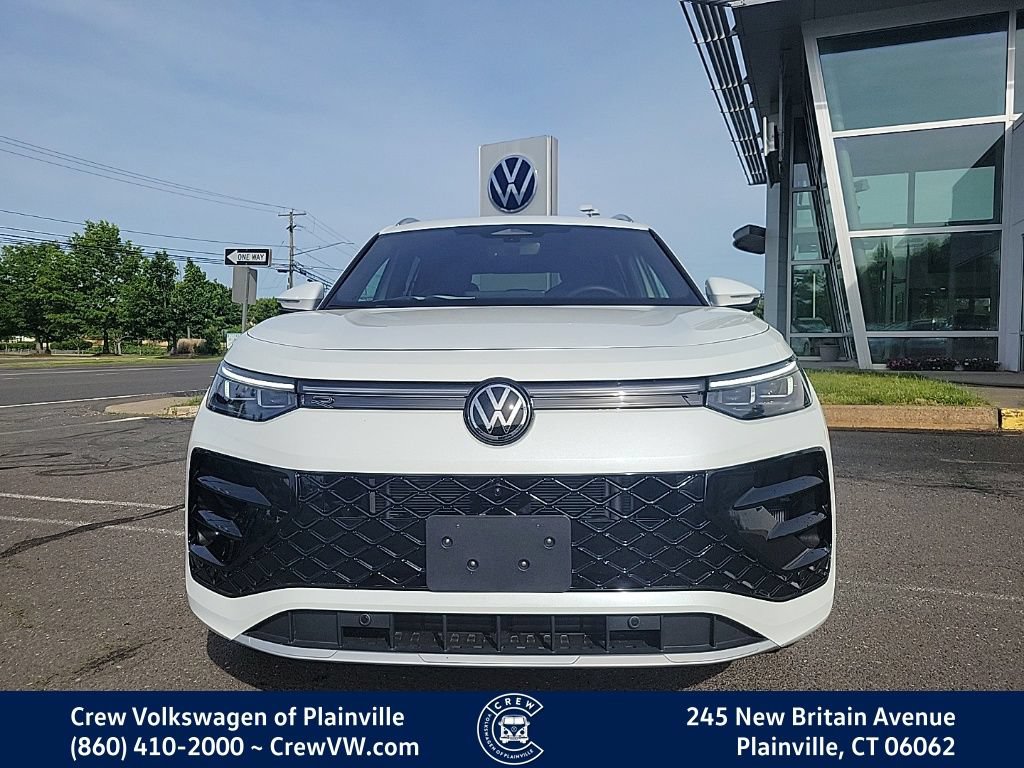 Certified 2026 Volkswagen Tiguan SEL R-Line AWD/4WD image 22