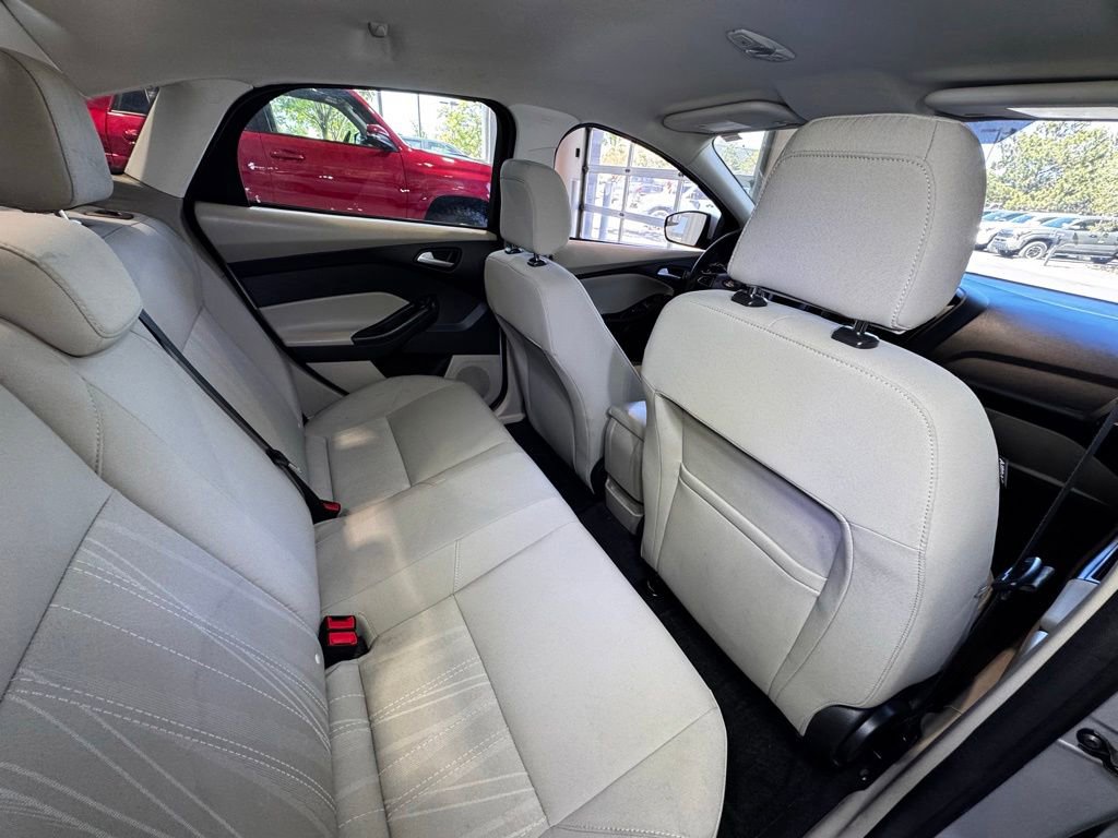 Used 2018 Ford Focus SE FWD image 50