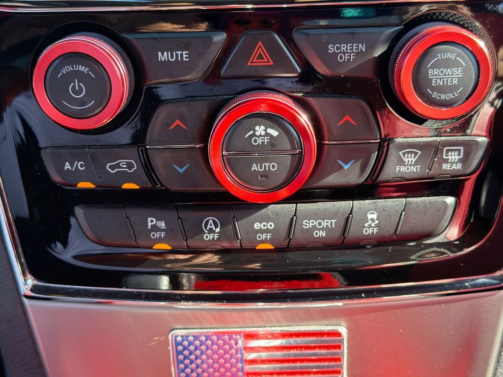 Used 2020 Jeep Grand Cherokee Altitude RWD image 16