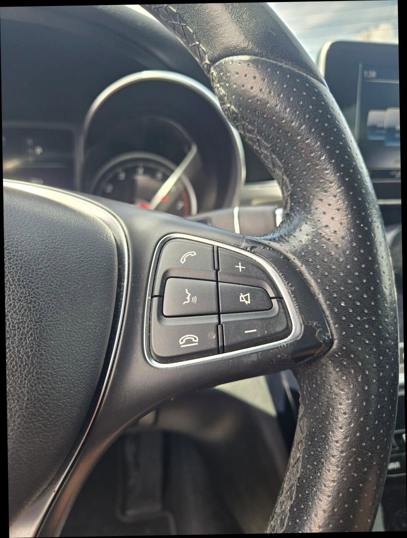 Used 2018 Mercedes-Benz C 300 Sedan image 21