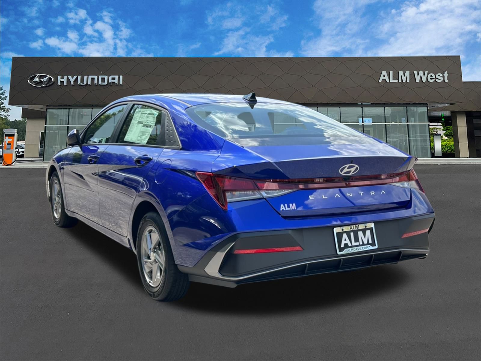 New 2025 Hyundai Elantra SE image 7