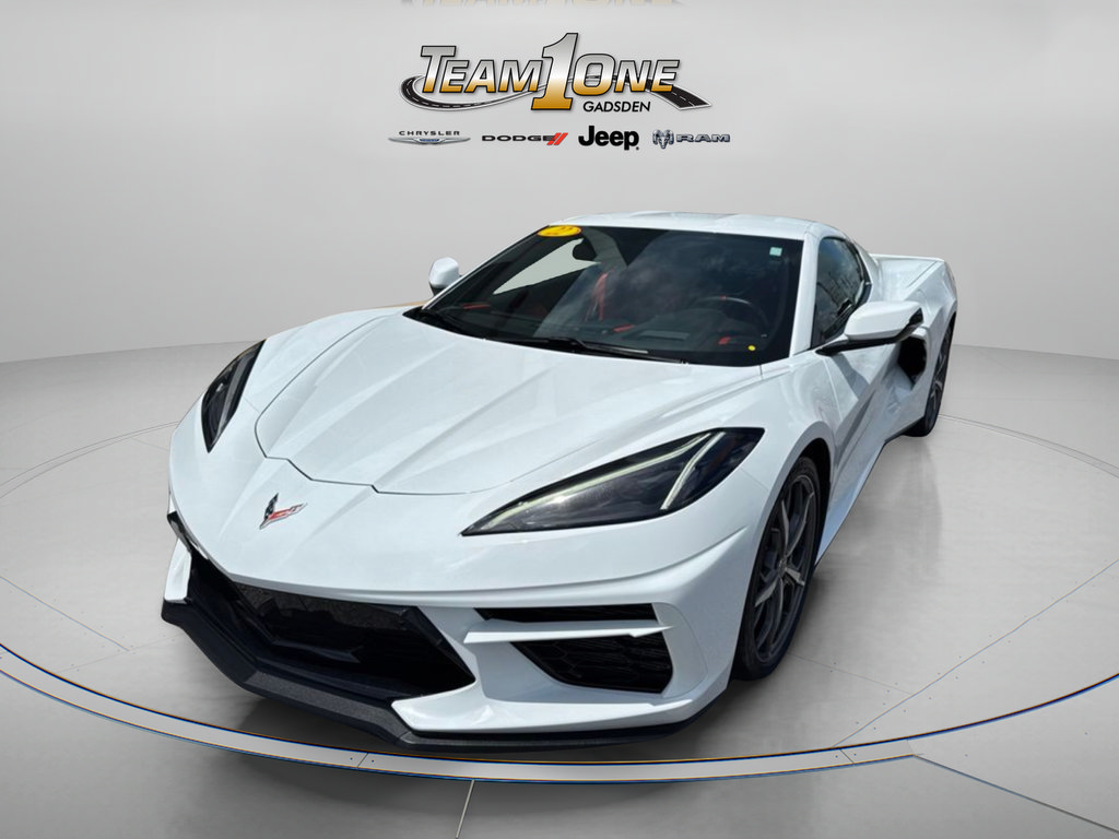 Used 2022 Chevrolet Corvette Stingray Preferred Cpe w/ Engine Appearance Package RWD image 3