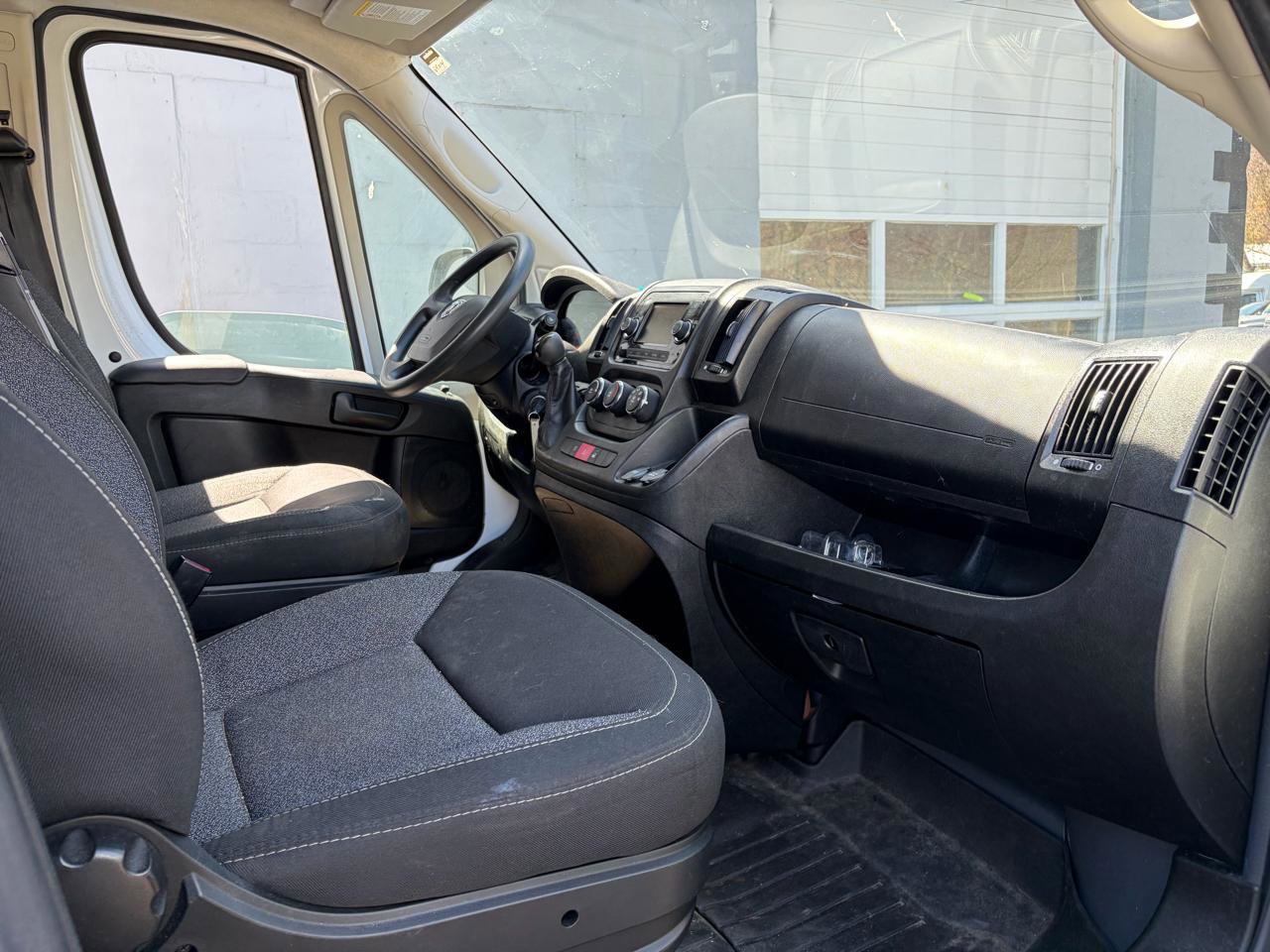 Used 2020 RAM ProMaster 2500 w/ Interior Convenience Group FWD image 12