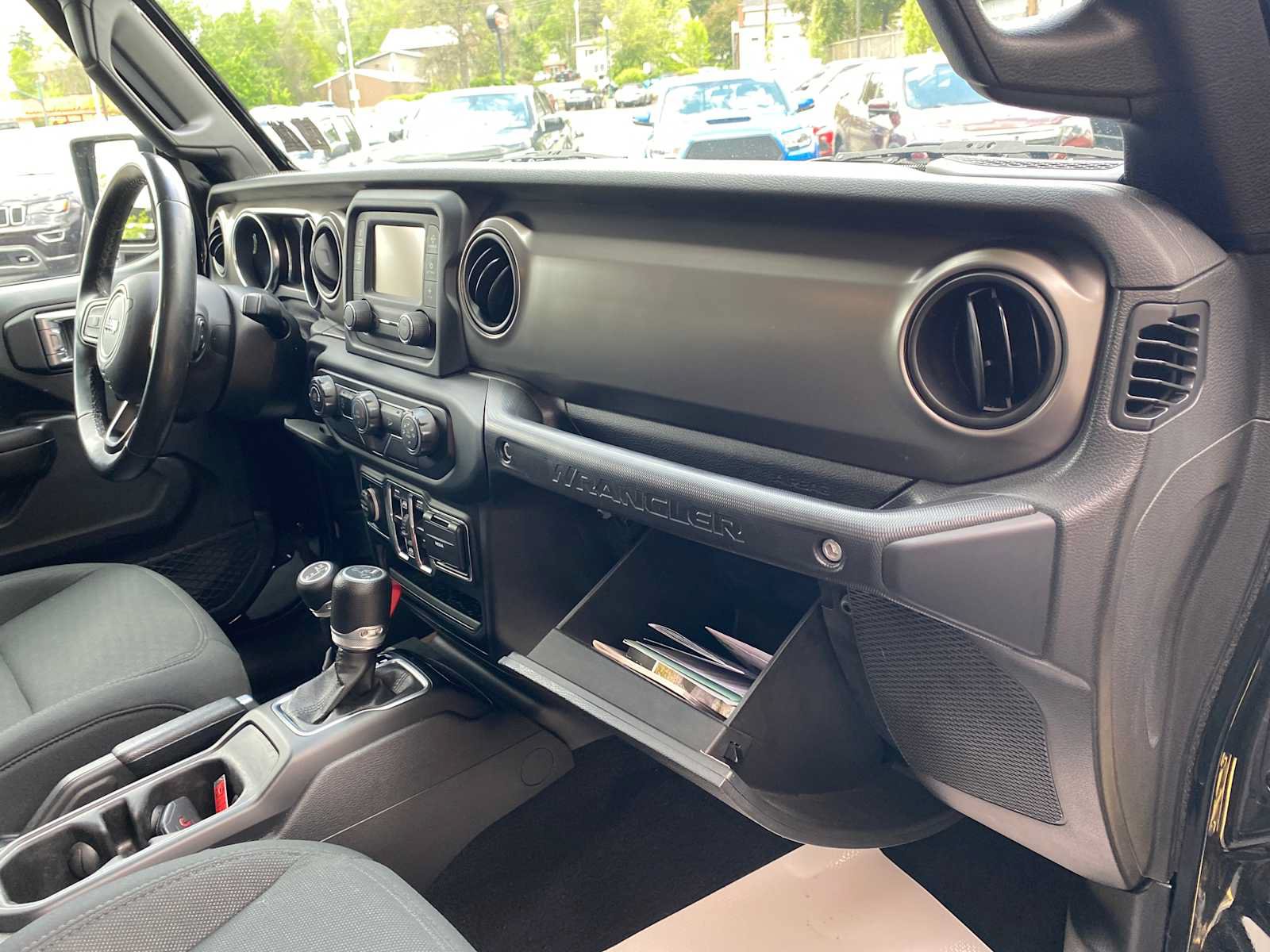 Used 2019 Jeep Wrangler Unlimited Sport S AWD/4WD image 23