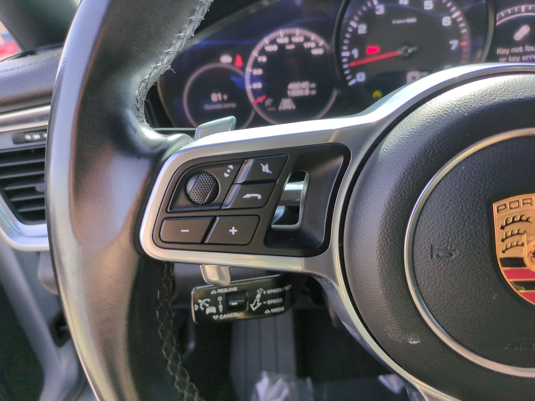 Used 2018 Porsche Panamera 4 image 18