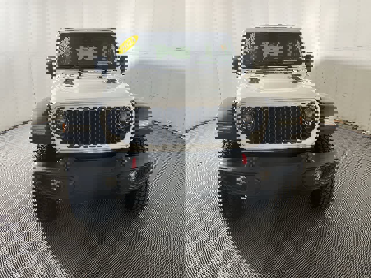 Used 2024 Jeep Wrangler Unlimited Rubicon image 3