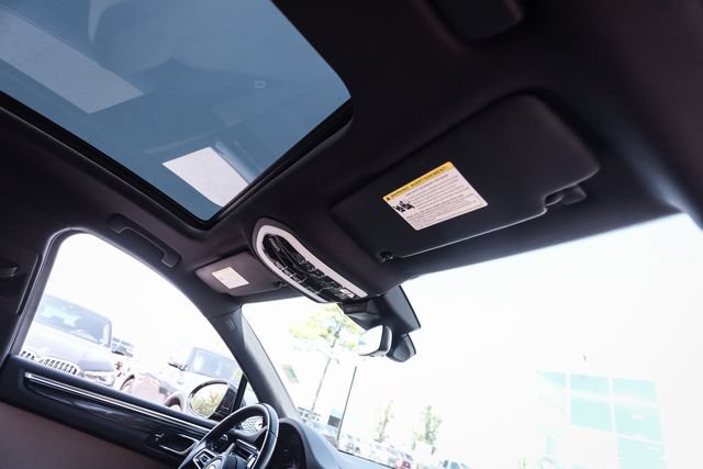 Used 2022 Porsche Macan AWD/4WD image 75