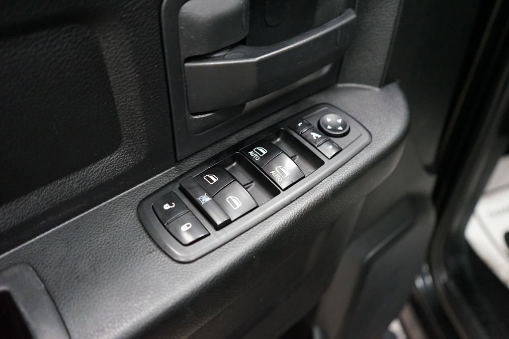 Used 2019 RAM 1500 Express w/ Express Value Package AWD/4WD image 21