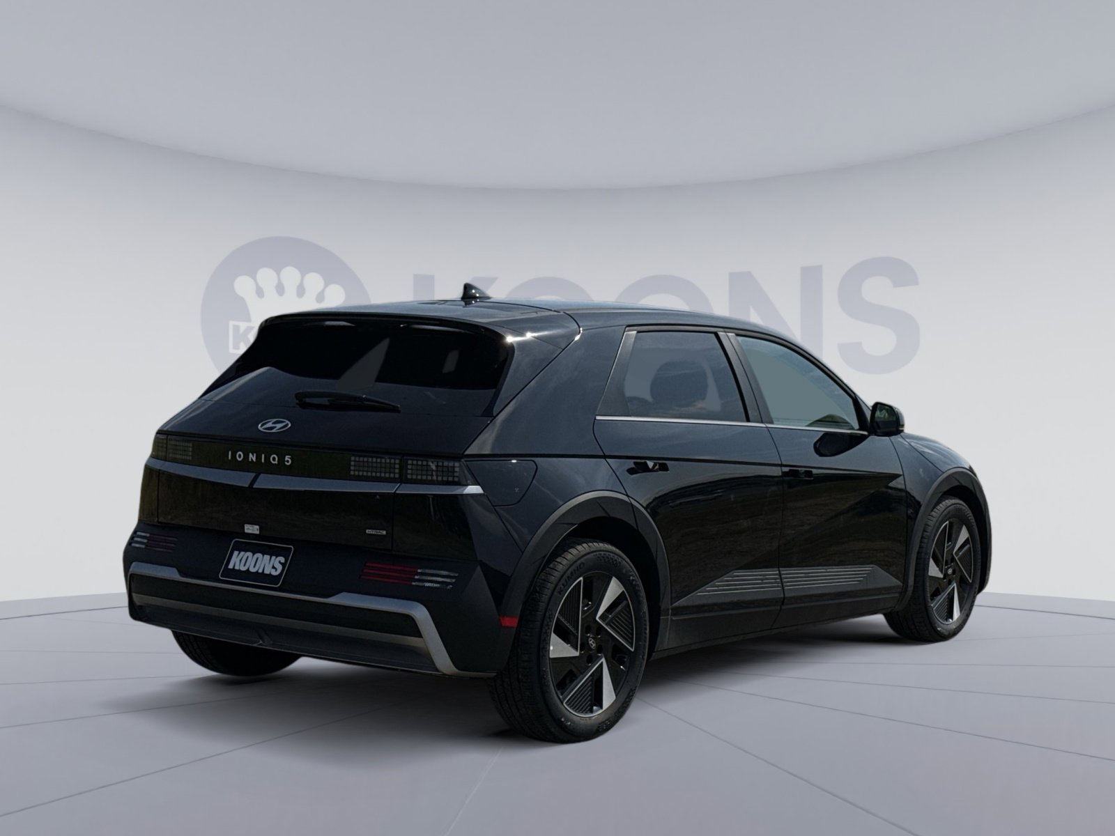 New 2025 Hyundai Ioniq 5 SE image 7