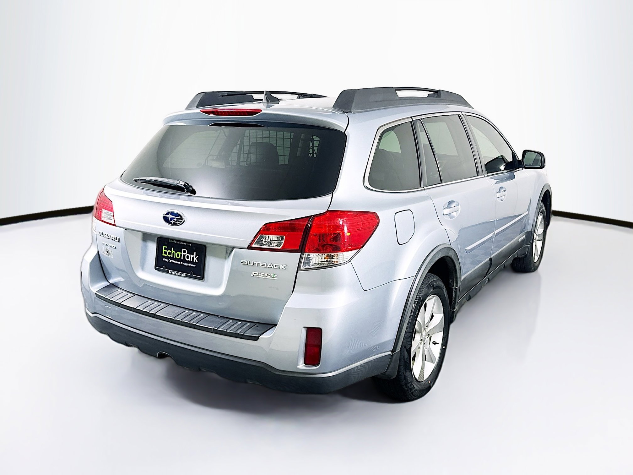 Used 2014 Subaru Outback 2.5i Limited AWD/4WD image 9