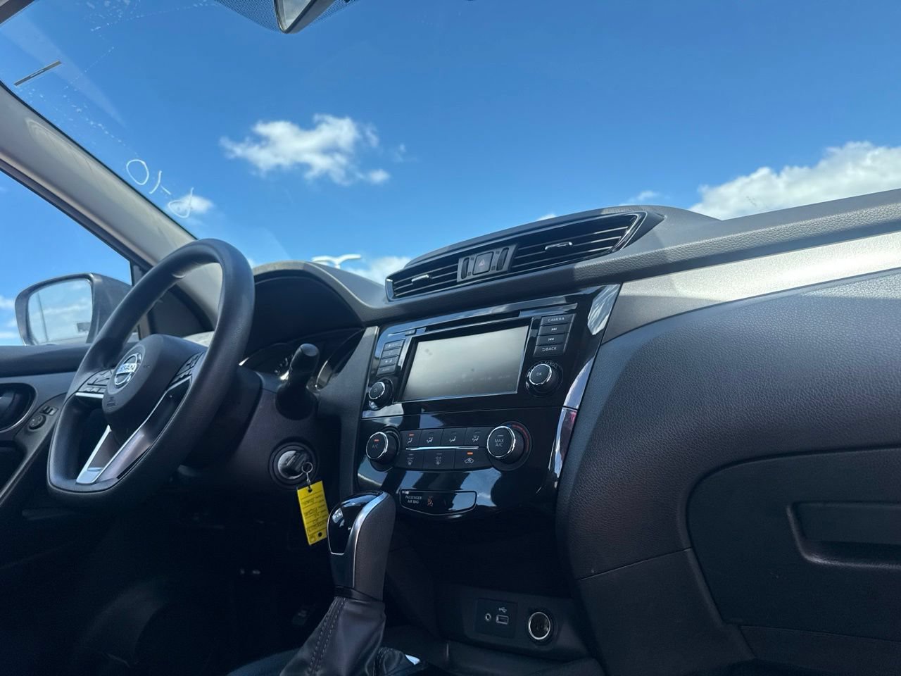 Used 2020 Nissan Rogue Sport S AWD/4WD image 25