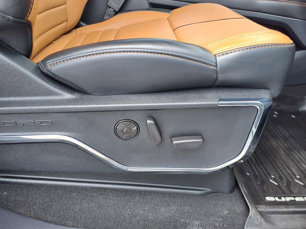 Used 2024 Ford F250 Platinum image 15