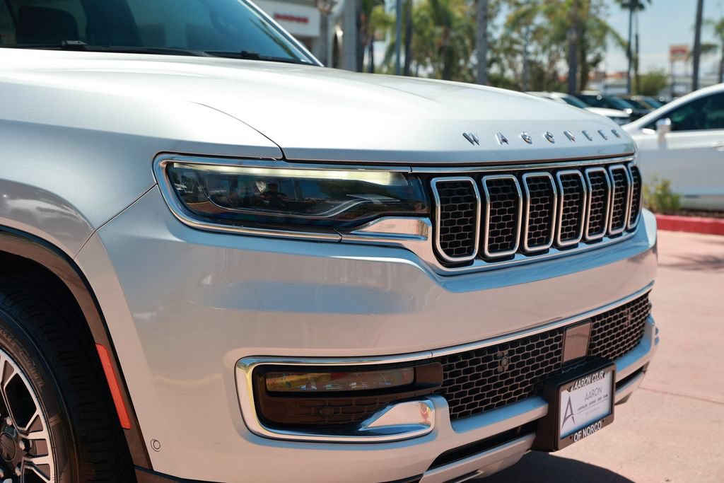 Used 2023 Jeep Wagoneer Series II AWD/4WD image 7