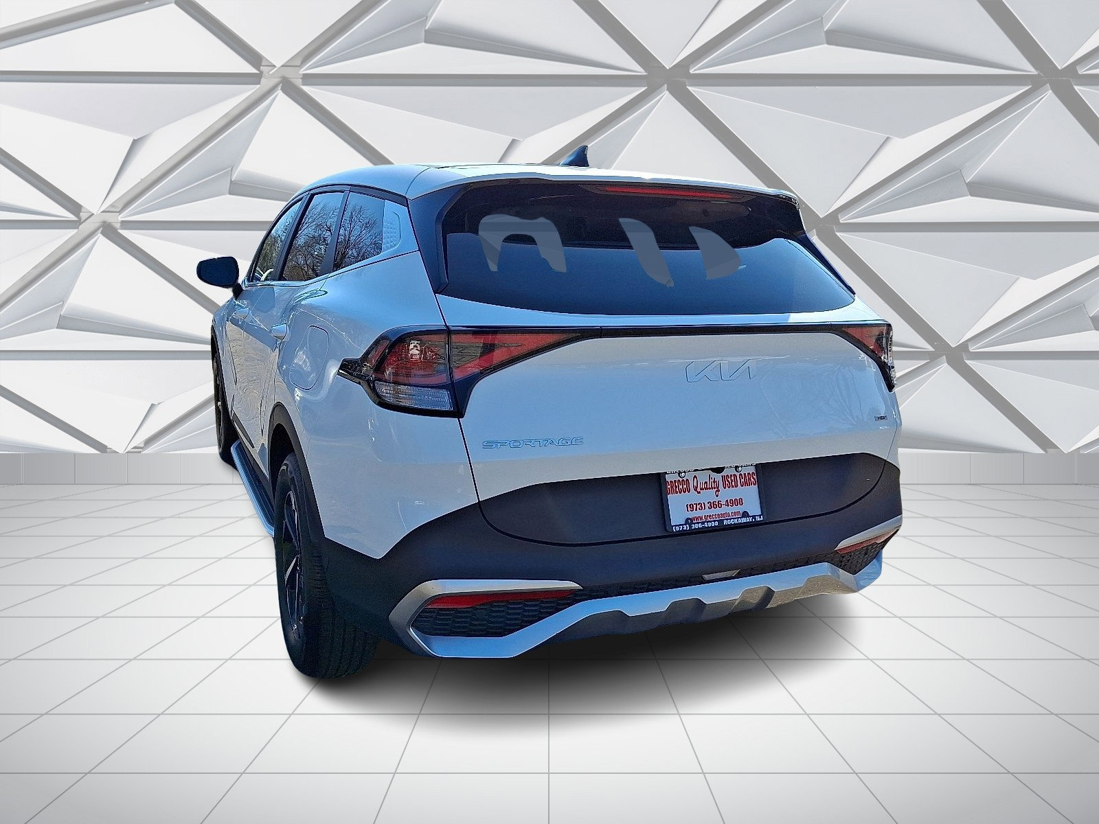 Used 2023 Kia Sportage LX image 8