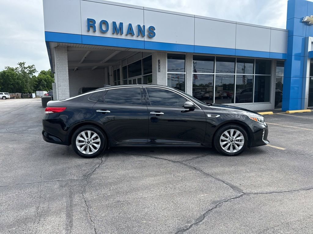 Used 2017 Kia Optima EX w/ Premium Package FWD image 2