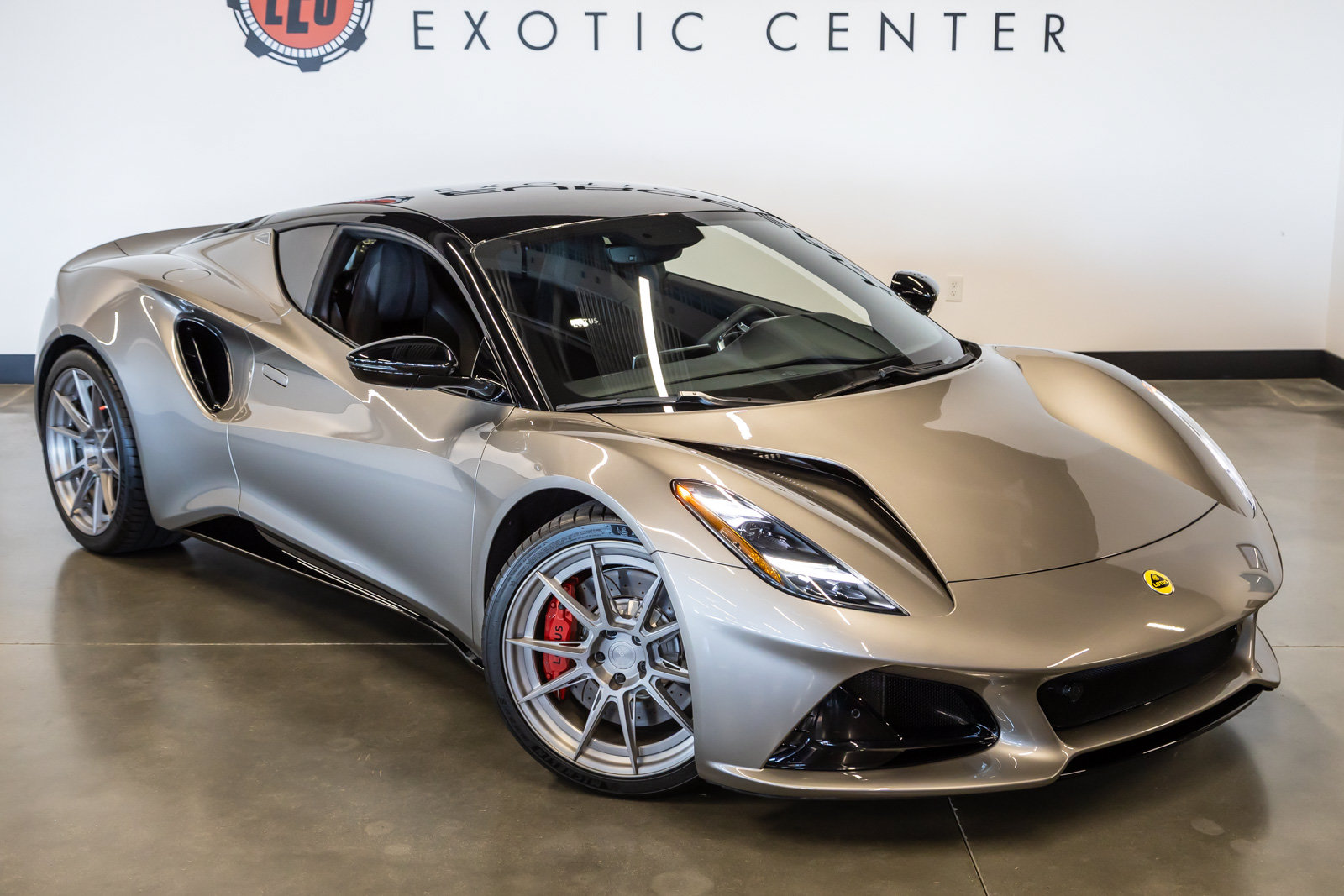 Used 2024 Lotus Emira First Edition RWD image 2