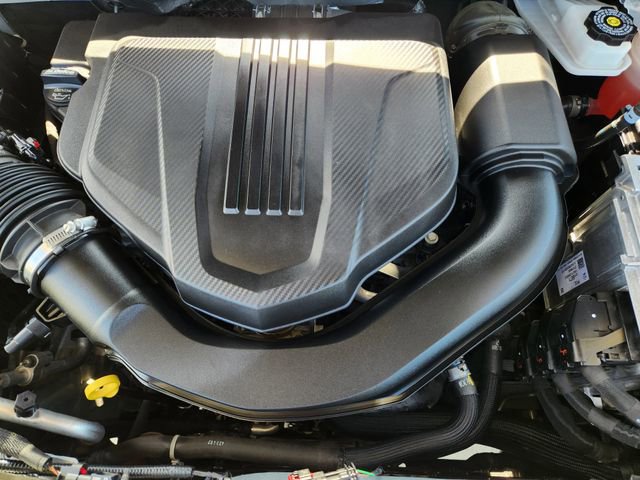 Used 2025 GMC Acadia Elevation image 31