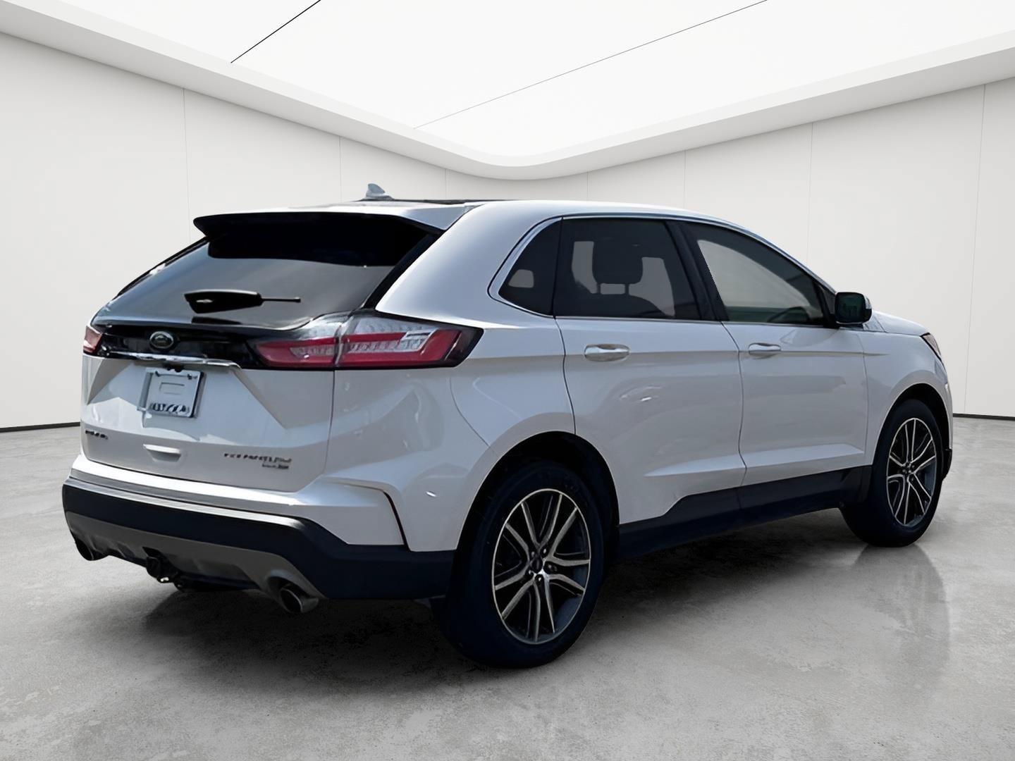 Used 2019 Ford Edge Titanium w/ Cold Weather Package AWD/4WD image 8