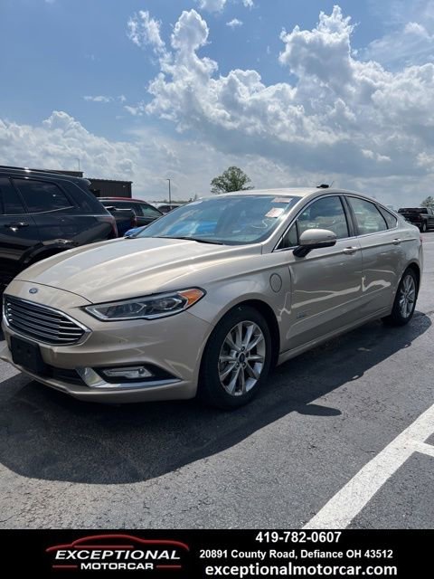Used 2017 Ford Fusion Energi SE FWD image 1