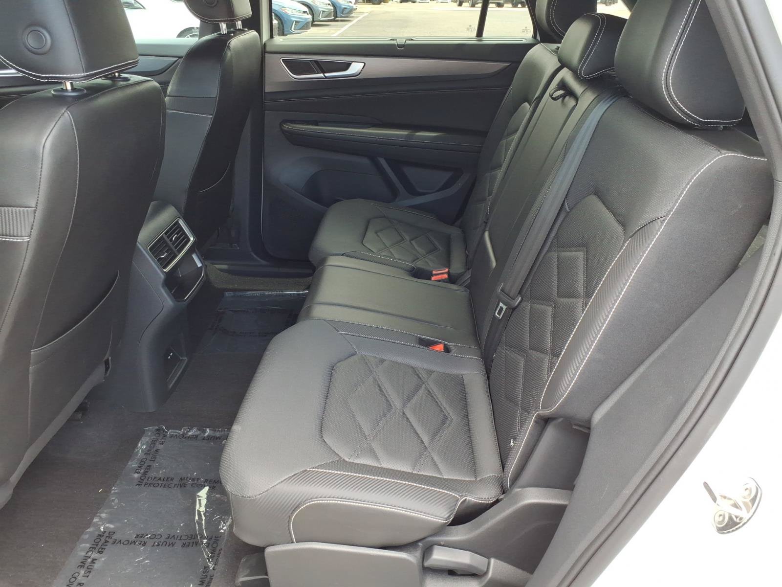 Certified 2024 Volkswagen Atlas Cross Sport SE w/ Panoramic Sunroof Package FWD image 21
