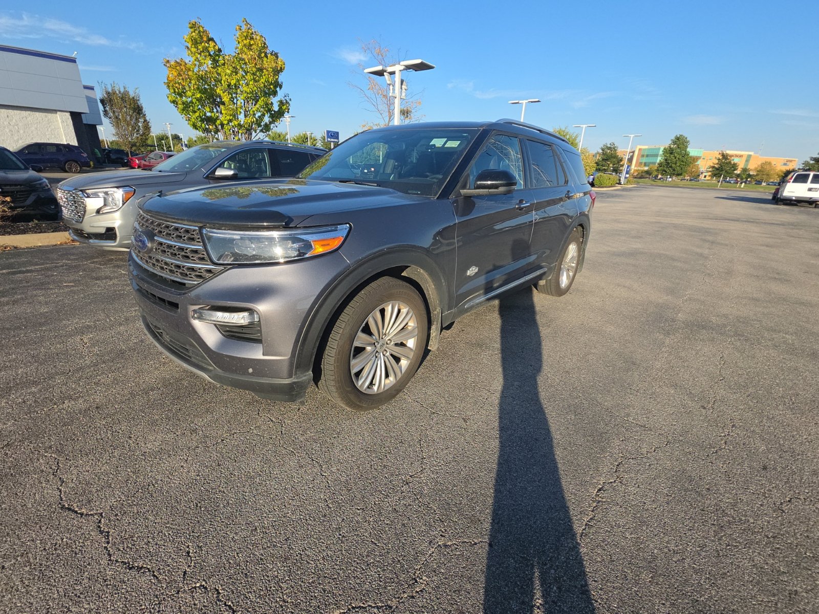 Used 2022 Ford Explorer King Ranch w/ Premium Technology Package AWD/4WD image 3