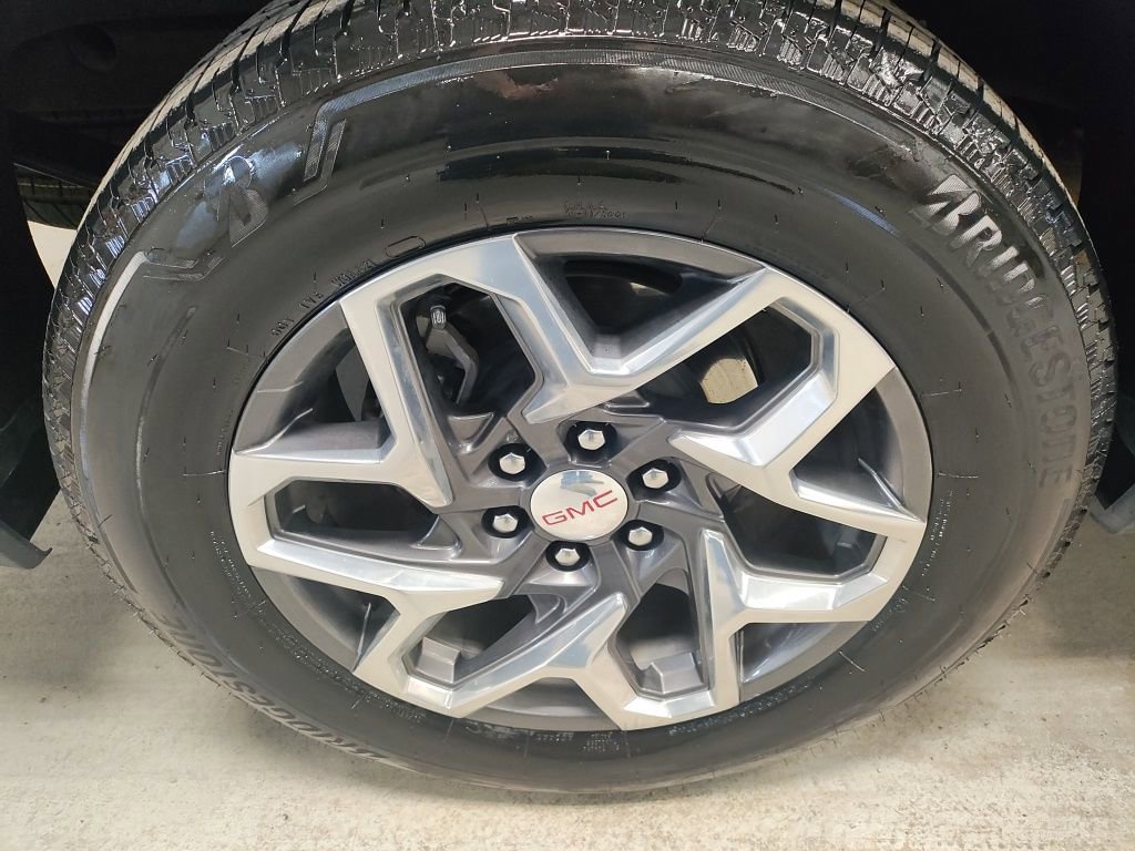 Used 2024 GMC Sierra 1500 SLT w/ SLT Premium Plus Package image 3