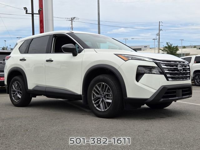 Used 2026 Nissan Rogue S FWD image 3