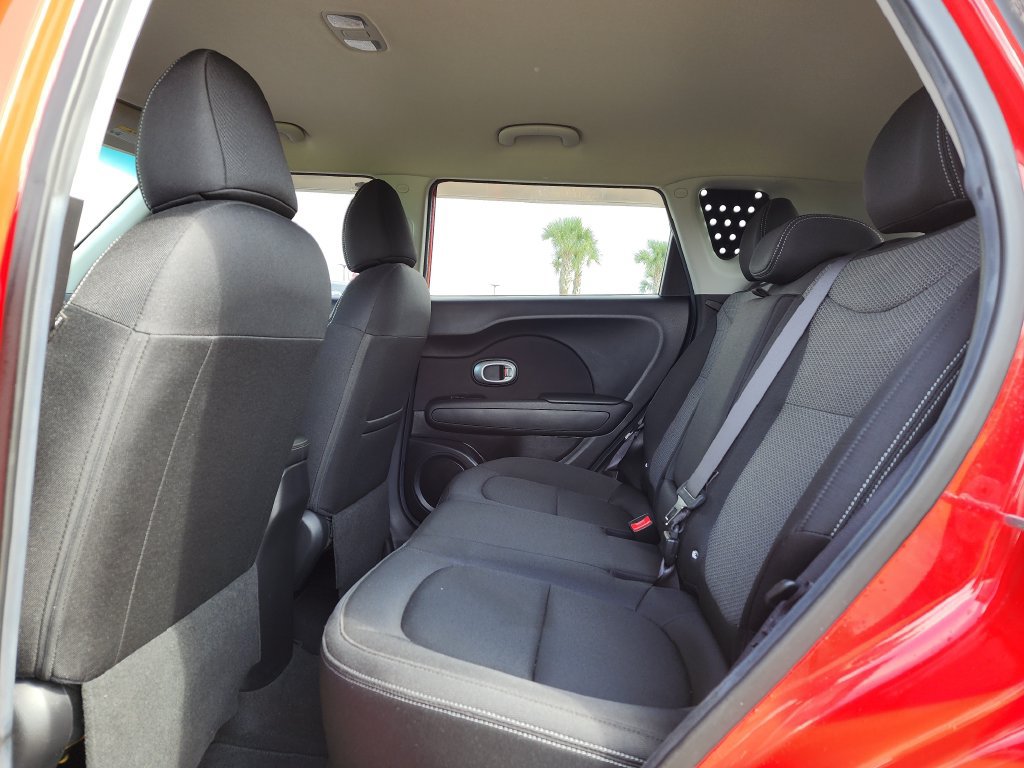 Used 2017 Kia Soul + FWD image 15
