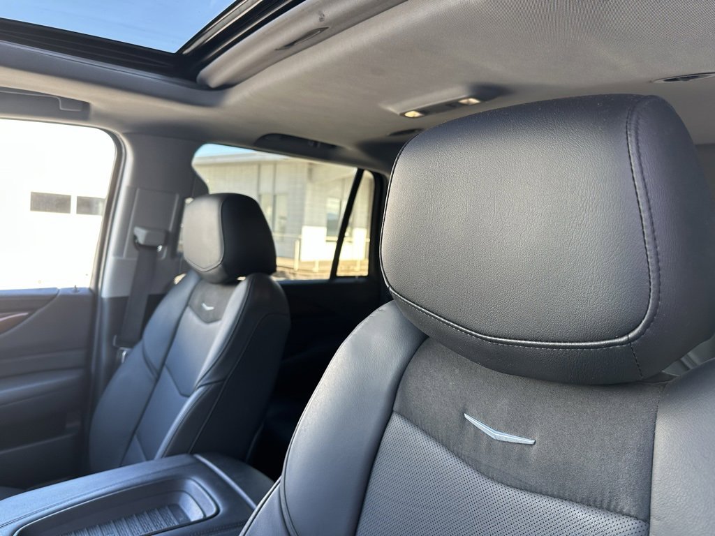 Used 2020 Cadillac Escalade Luxury image 17