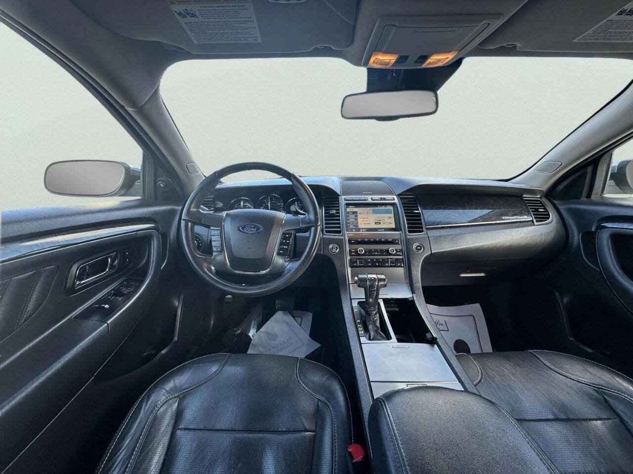 Used 2012 Ford Taurus Limited image 18