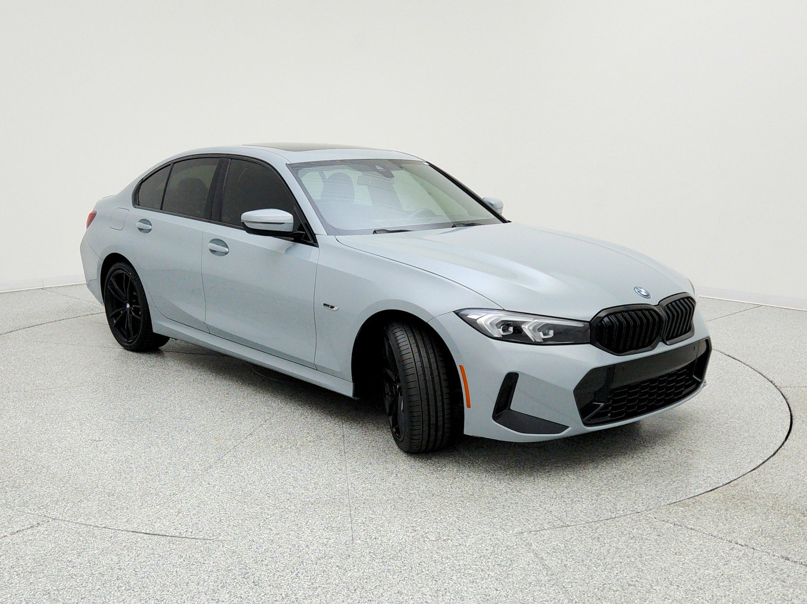 Used 2023 BMW 330e w/ M Sport Package RWD image 3