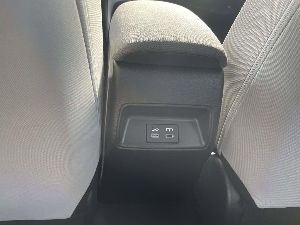Used 2025 Toyota Corolla LE image 13