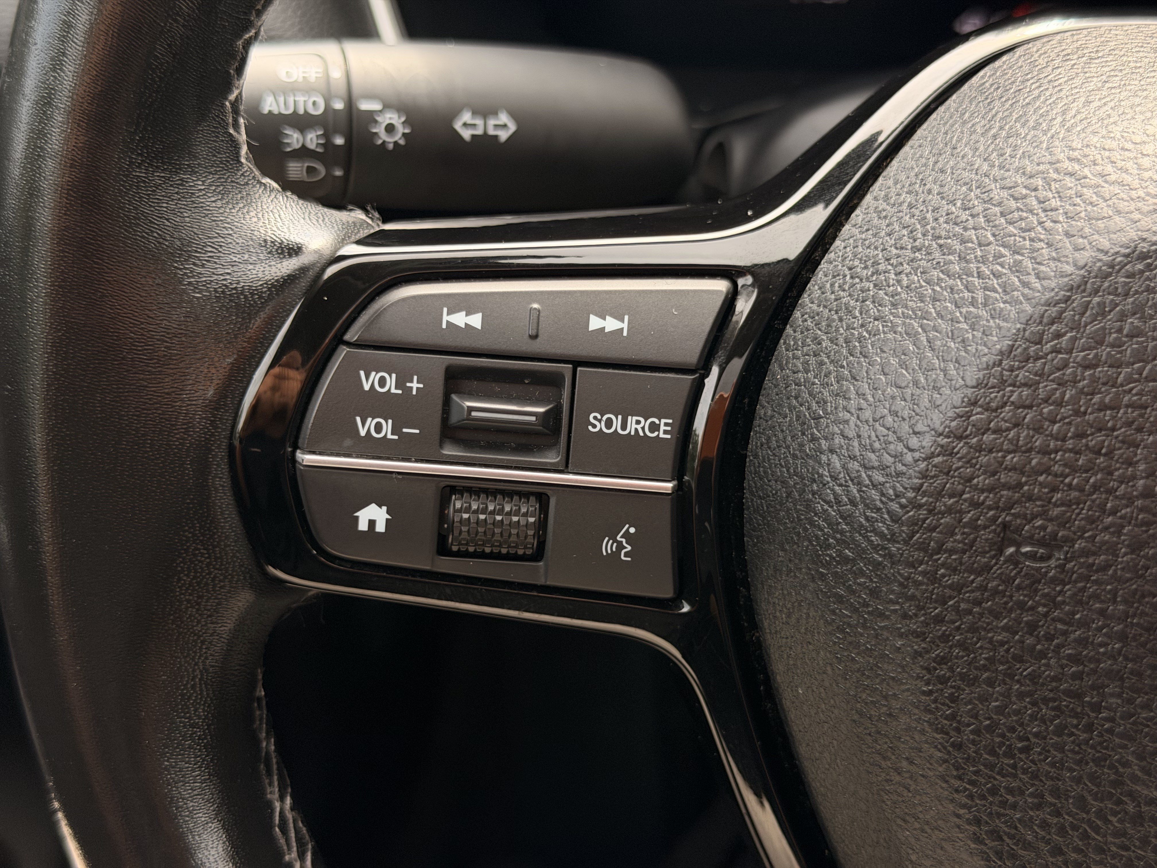 Used 2024 Honda Civic EX-L image 24