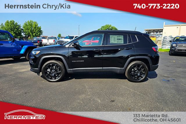 New 2026 Jeep Compass Latitude AWD/4WD image 4