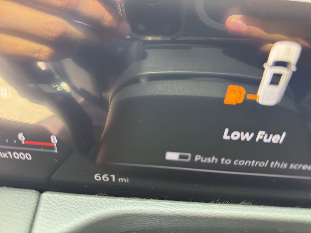 Used 2025 Nissan Armada PRO-4X w/ Pro-4X Premium Package image 13