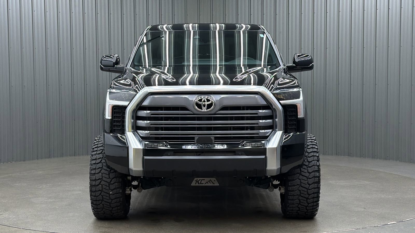 Used 2025 Toyota Tundra Limited image 8