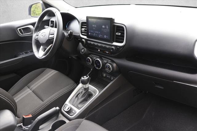 Certified 2026 Hyundai Venue SEL FWD image 28