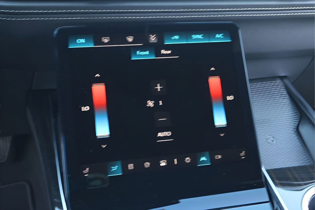New 2026 Cadillac Escalade Luxury AWD/4WD image 29