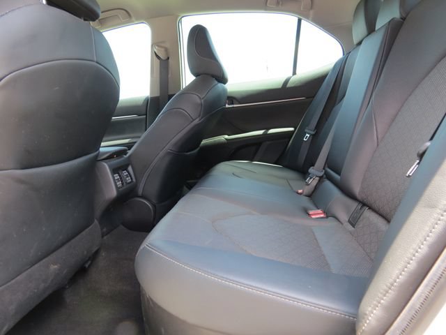 Used 2021 Toyota Camry XSE w/ Navigation Upgrade Package FWD image 10