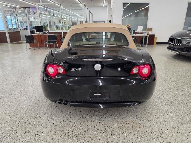 Used 2005 BMW Z4 2.5i RWD image 5