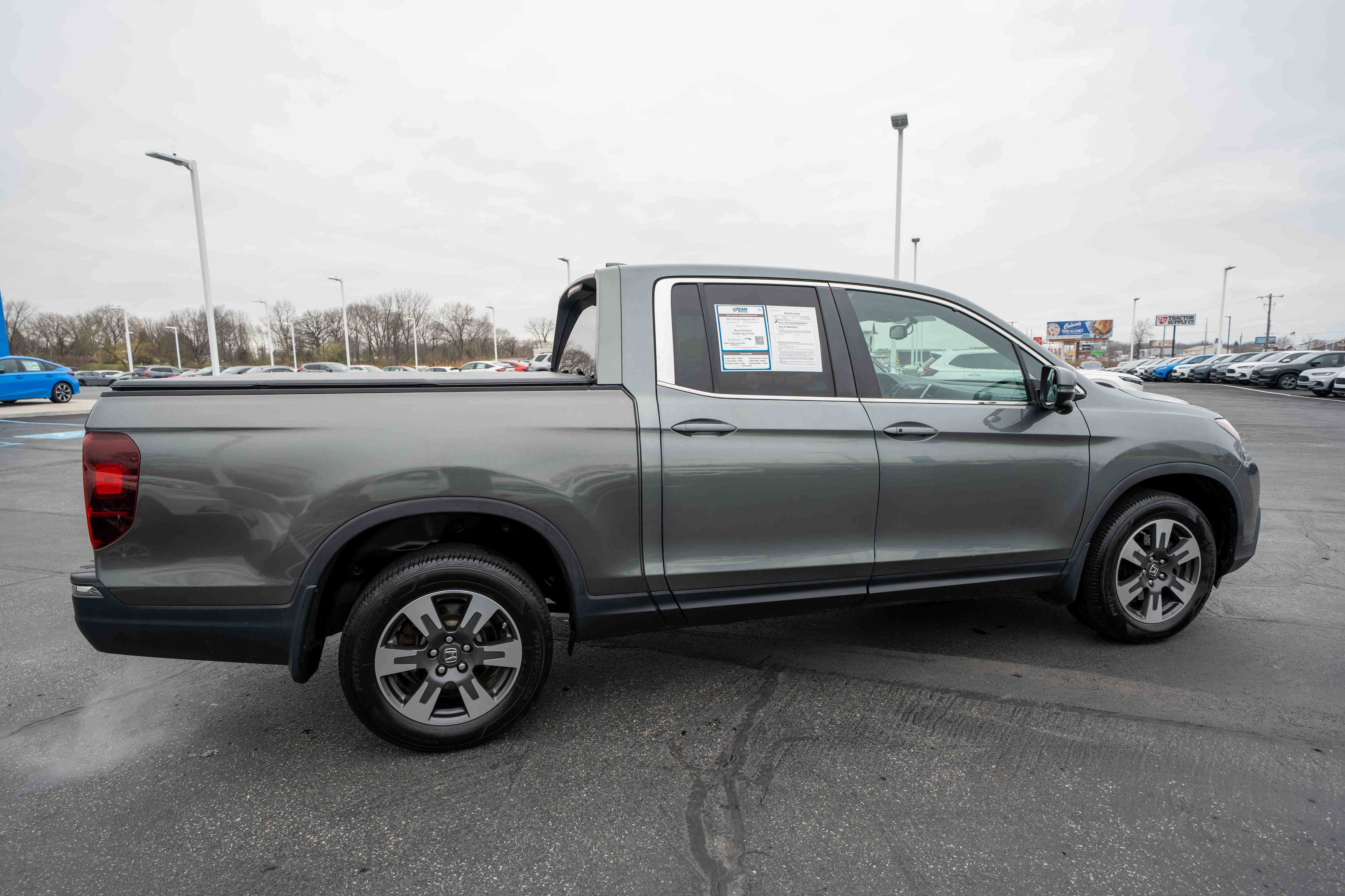 Used 2017 Honda Ridgeline RTL-T image 6