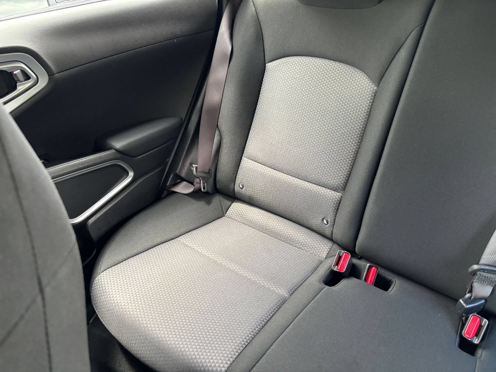 Used 2025 Kia Soul LX w/ LX Technology Package FWD image 37