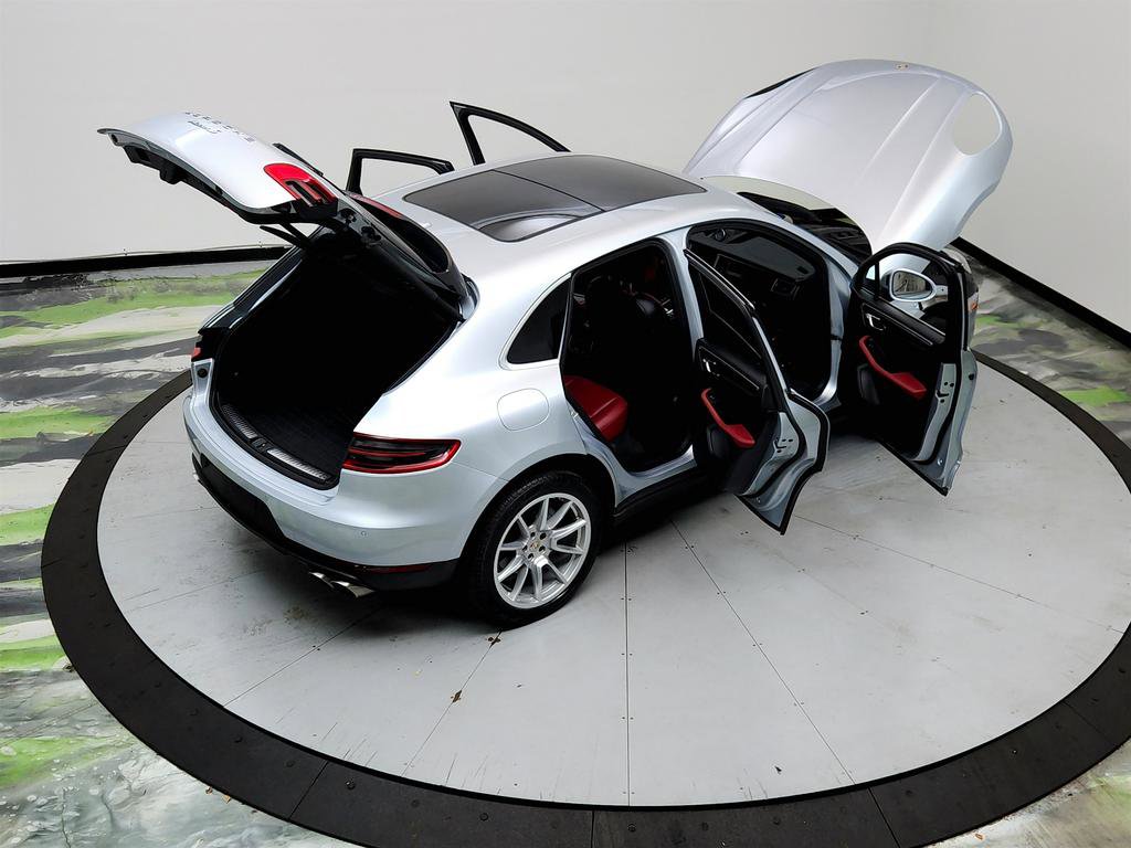 Used 2016 Porsche Macan S image 38