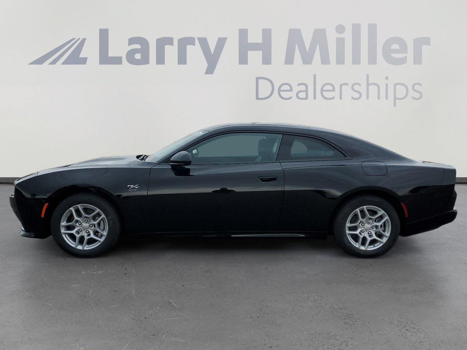 New 2025 Dodge Charger Daytona R/T w/ Quick Order Package 25M R/T AWD/4WD image 3