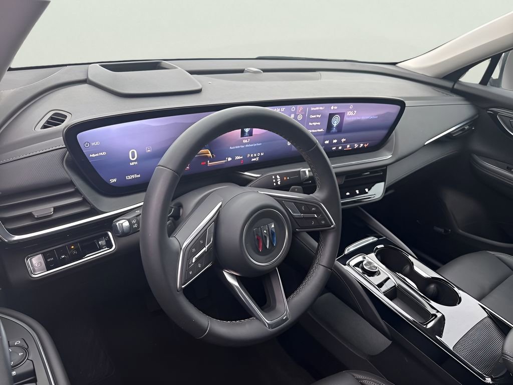 Used 2025 Buick Envision Preferred image 19