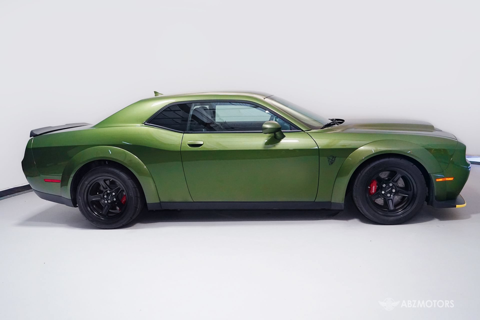 Used 2018 Dodge Challenger SRT Demon RWD image 4