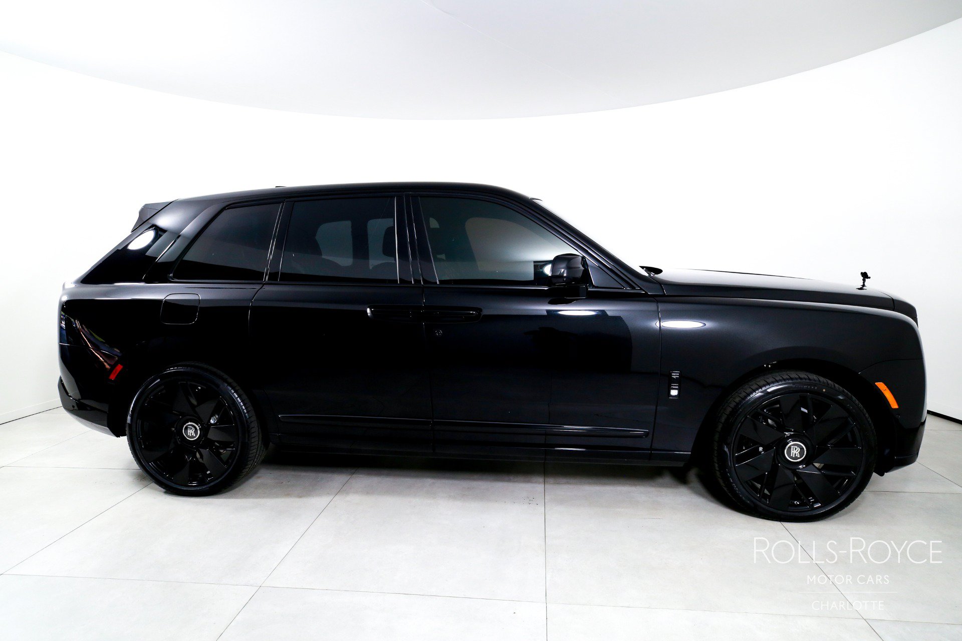 Used 2026 Rolls-Royce Cullinan AWD/4WD image 10